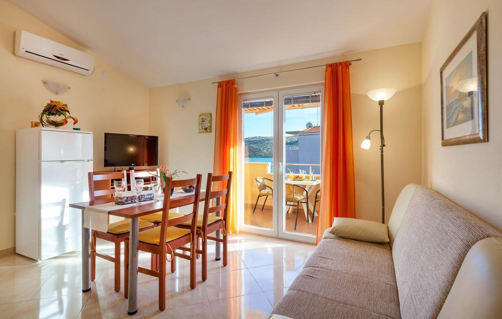 Apartment Davor & Davorka Marina Εξωτερικό φωτογραφία